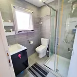Seaside Elegance Retreat Lejlighed *