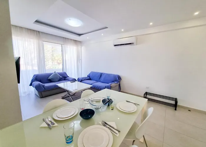 Seaside Elegance Retreat Lárnaka